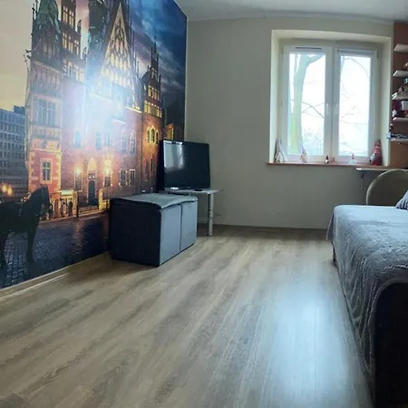 Krasnala Ksieze Male Apartment